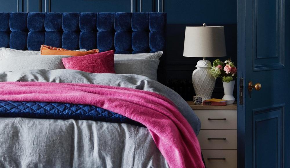 12489_ORGANIC ARTICLE_into_the_blue_Thumbnail